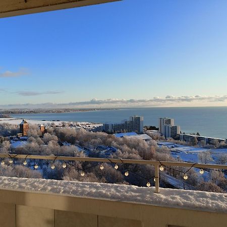 Wohnung Mit Traumhaftem Meerblick Und Schwimmbad Sierksdorf Bagian luar foto